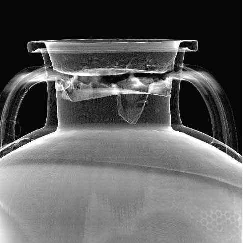 X-ray of an Etruscan sealed amphora